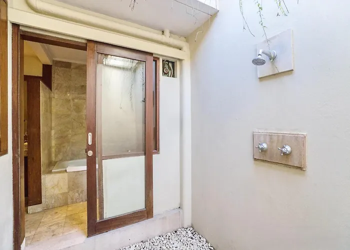 Diana Bali 3 Bedrooms レギャン