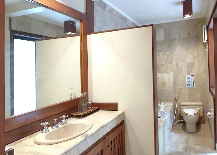 Diana Bali 3 Bedrooms リゾート