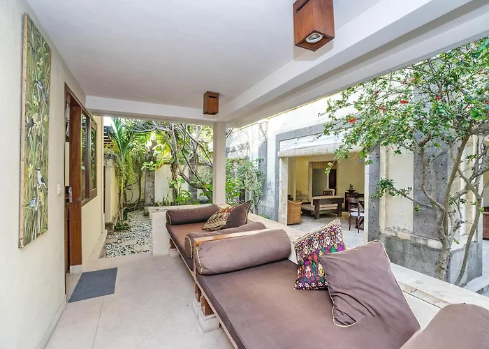 Diana Bali 3 Bedrooms リゾート レギャン